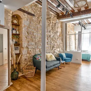 new-stunning-4-bdrs-apt-with-ac-le-marais.fr-paris.fr/